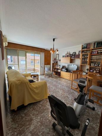Venta de piso en Piso en Plaza de la Constitucion, 2, Centro - Muelle Pesquero, Torrevieja, Torrevieja
 photo 4