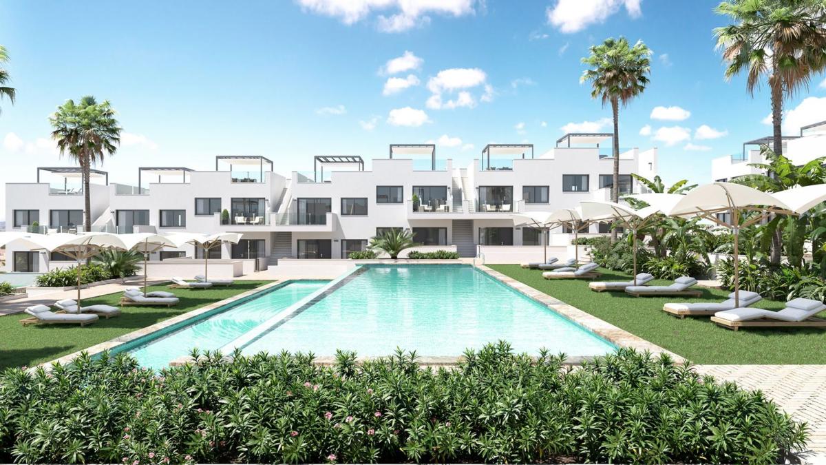 Venta de piso en Piso en Calle Pego, Los Balcones - Los Altos del Edén, Torrevieja, Torrevieja
photo 3
