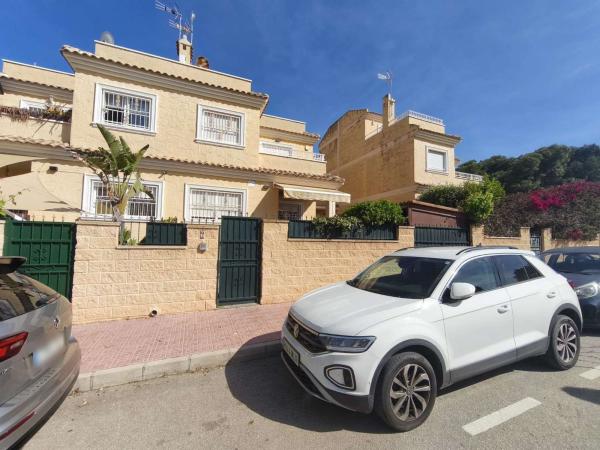 Duplex for sale on Dúplex en Calle Monteperdido, Los Balcones - Los Altos del Edén, Torrevieja, Torrevieja photo 1
