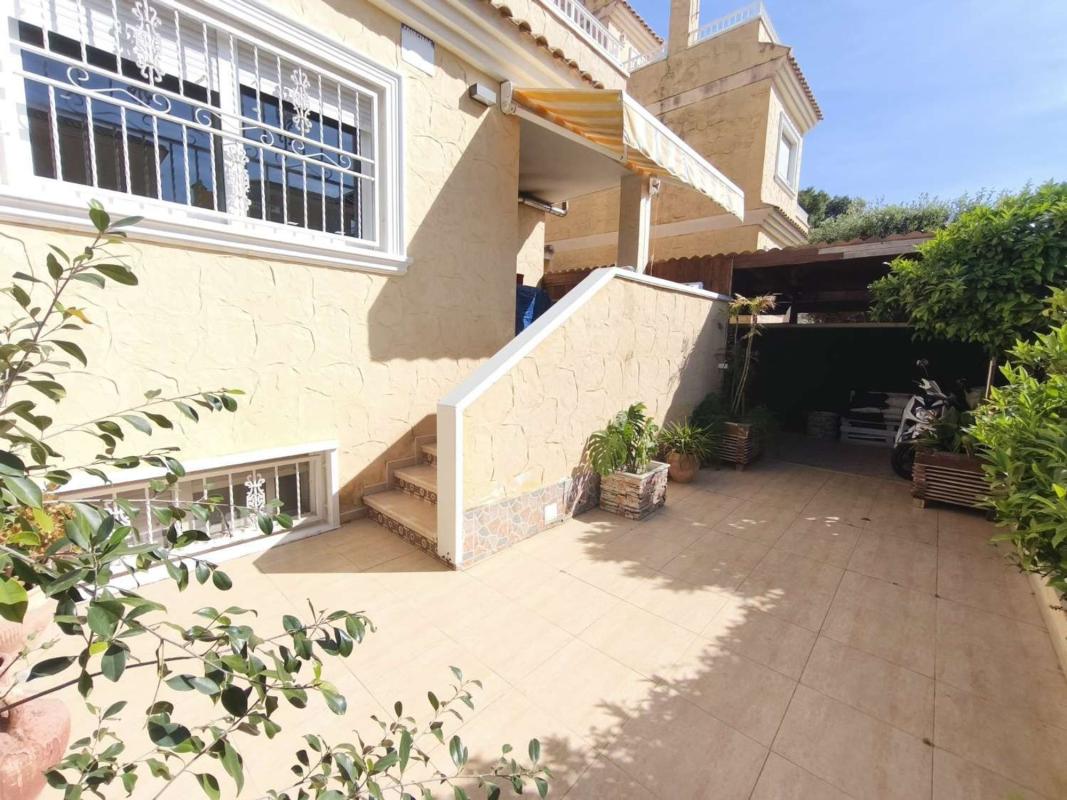 Sprzedaż duplexu w Dúplex en Calle Monteperdido, Los Balcones - Los Altos del Edén, Torrevieja, Torrevieja photo 2