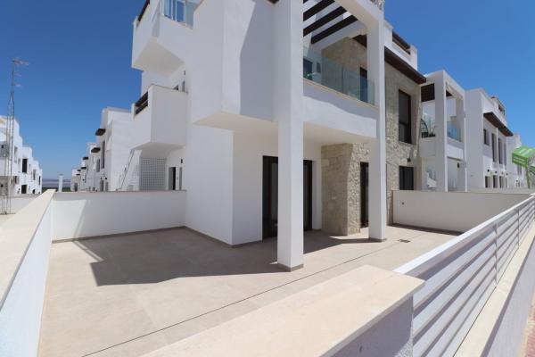 Sprzedaż mieszkania w Piso en Los Balcones - Los Altos del Edén, Torrevieja, Torrevieja
photo 1