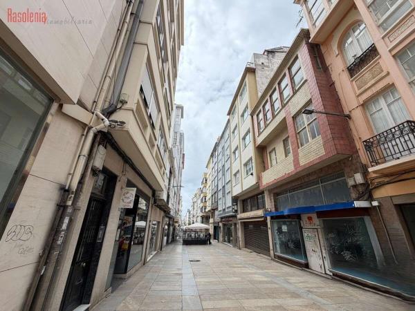 Частный шале на продаже в Casa o chalet en Calle Real, 44, Centro, Ferrol, Ферроль thumbnail 1