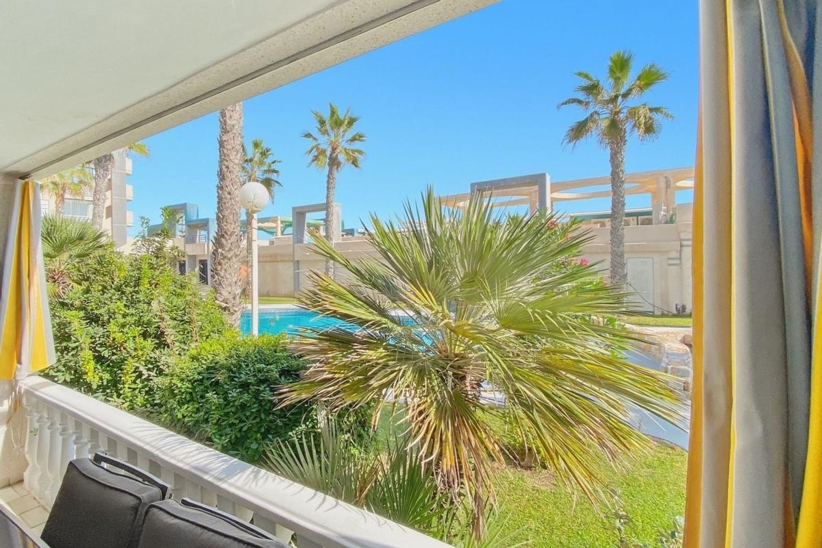 Sale of apartment in Piso en Cañada del Molino, Torrevieja, Torrevieja
 photo 2