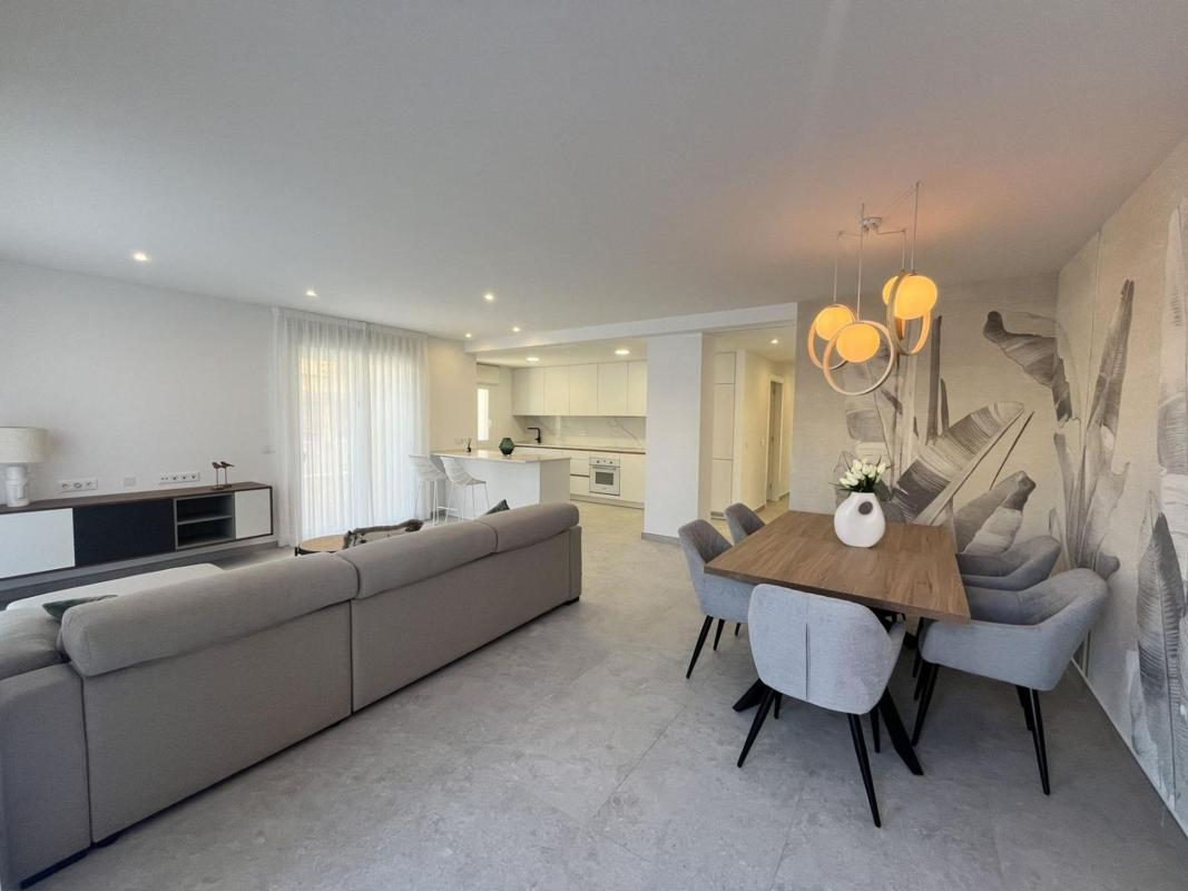Продажа квартиры на Piso en Calle Perseo, Aguas Nuevas, Torrevieja, Торревьеха
photo 1