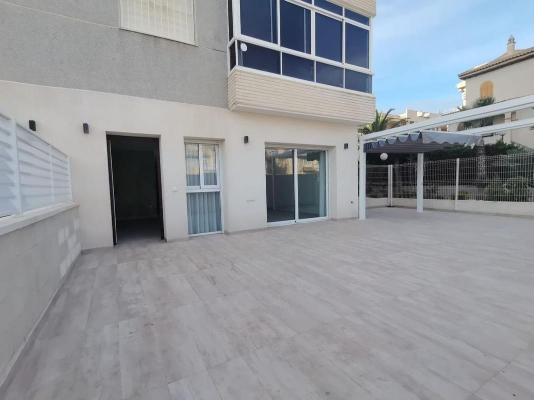 Продажа квартиры на Piso en Calle Perseo, Aguas Nuevas, Torrevieja, Торревьеха
photo 4