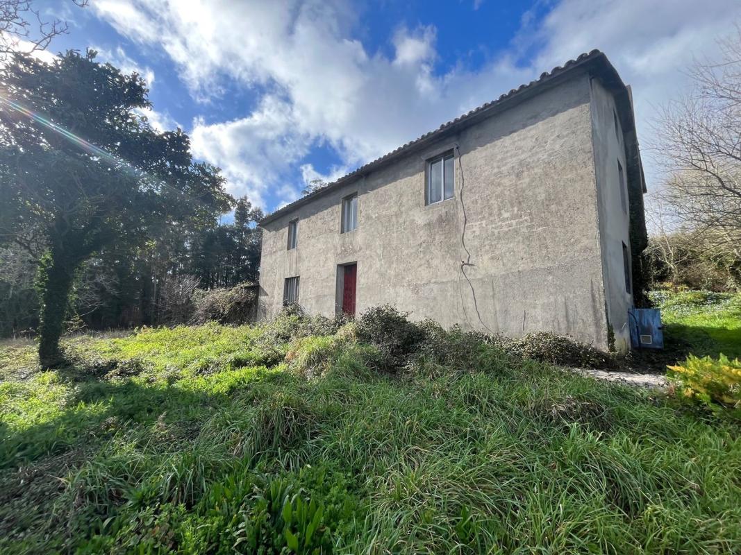 Properties for sale and rent in Spain photo 1