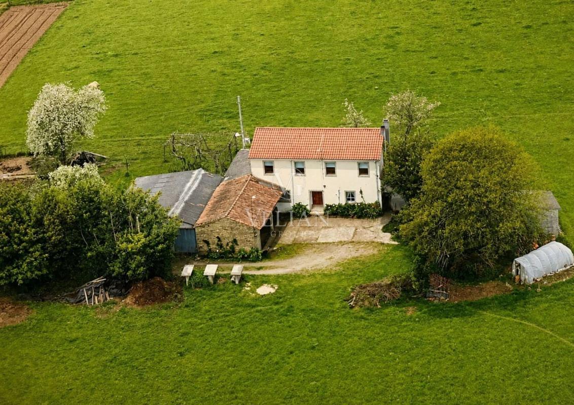 Properties for sale and rent in Spain photo 2
