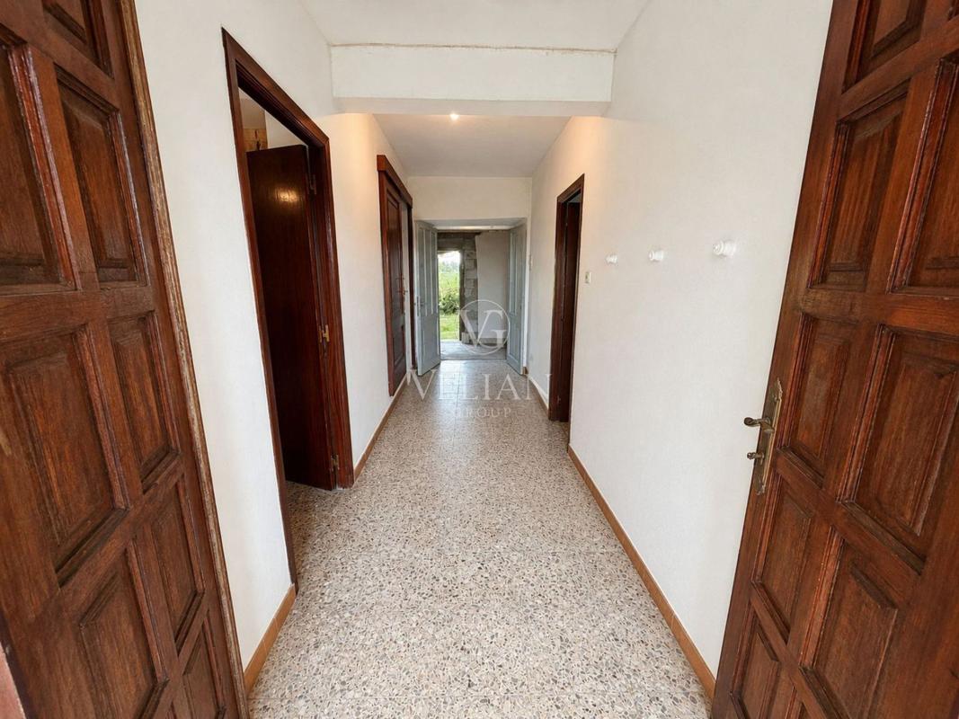 Properties for sale and rent in Spain photo 4