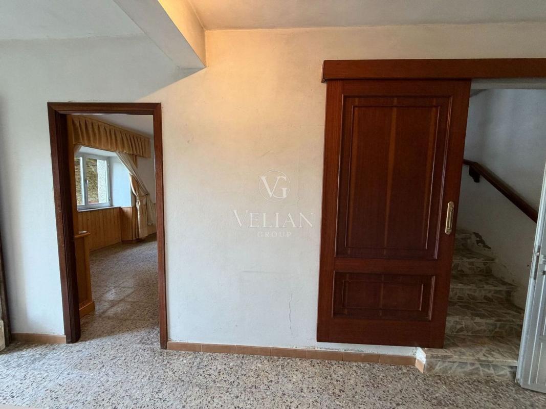 Properties for sale and rent in Spain photo 5