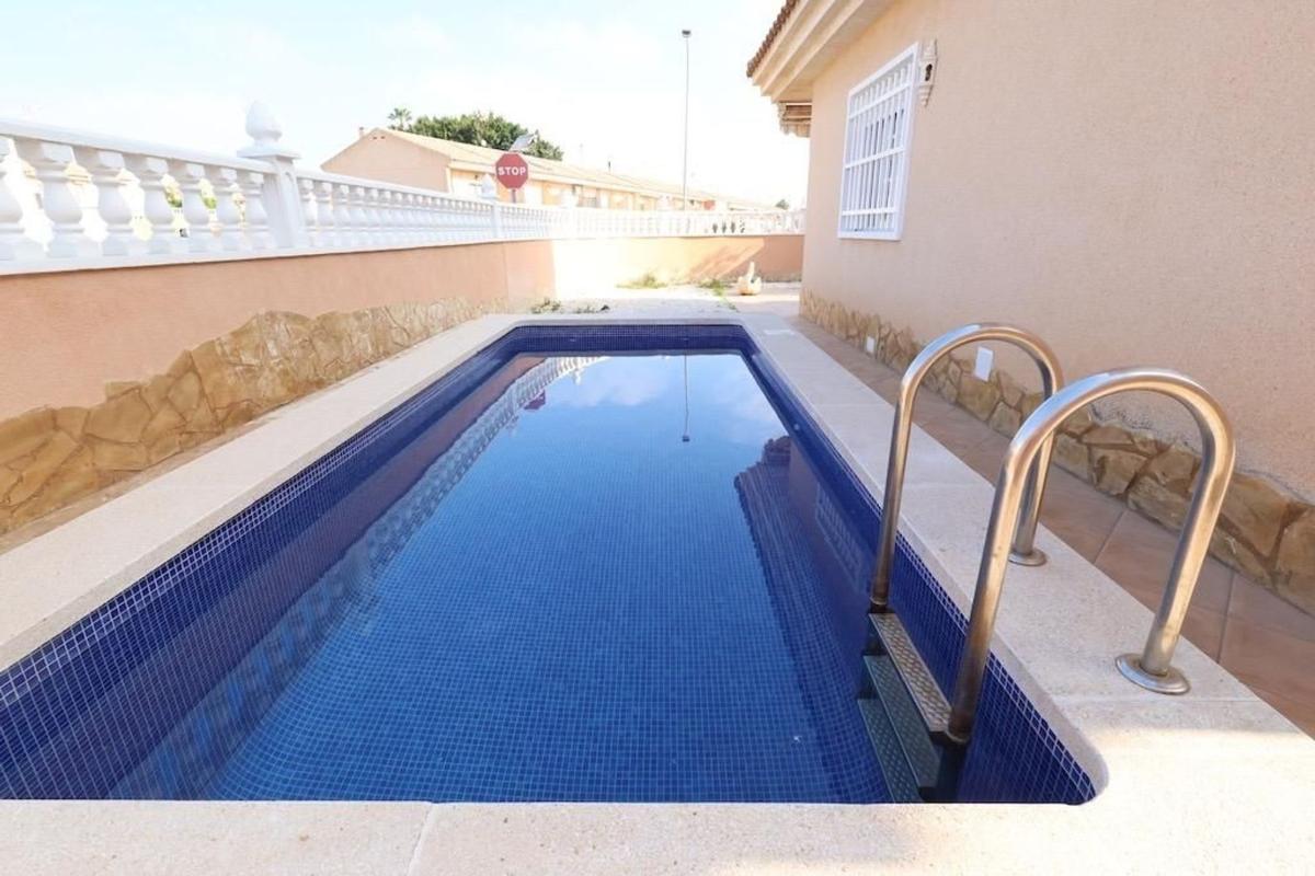 Sprzedaż niezależnego domku jednorodzinnego w Casa o chalet en El Molino, Torrevieja, Torrevieja photo 4
