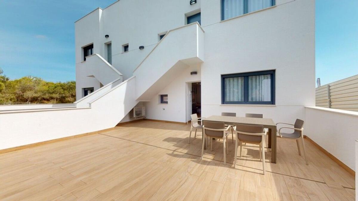 Sprzedaż mieszkania w Piso en Los Balcones - Los Altos del Edén, Torrevieja, Torrevieja
photo 1