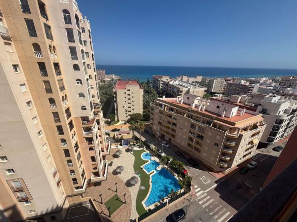Venta de piso en Piso en Avenida Roentgen, Playa de los Locos, Torrevieja, Torrevieja
photo 1