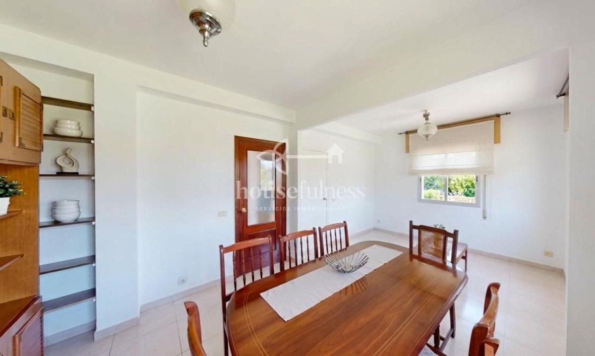 Properties for sale and rent in Spain photo 2