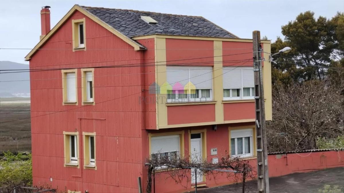 Продажа отдельного шале в  Casa o chalet en Ortigueira, Ортигейра photo 2