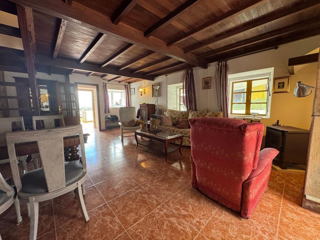 Properties for sale and rent in Spain photo 3