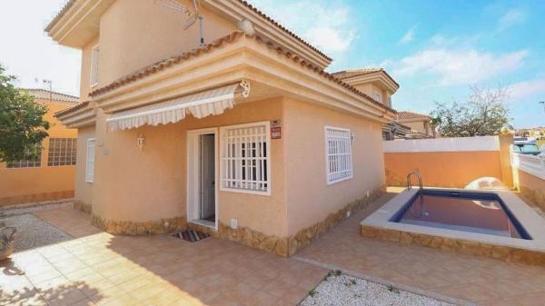 Chalet adosado en Calle Abreu, 11, Los Balcones - Los Altos del Edén, Torrevieja photo 1