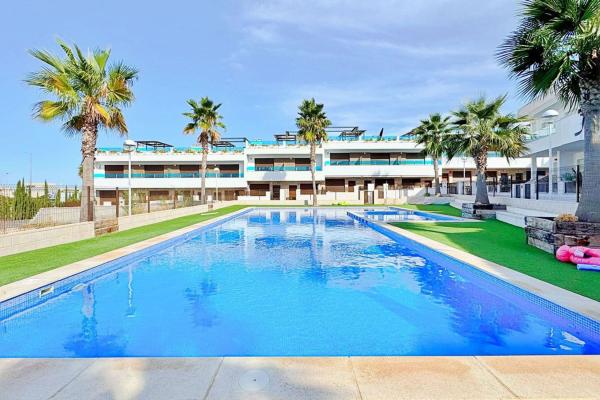 Chalet adosado en Urban Mirador de los Balcones, 154, Los Balcones - Los Altos del Edén, Torrevieja photo 1