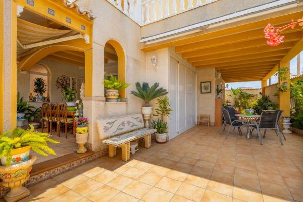 Chalet adosado en Calle Juan Ramón Jiménez, Zona los Frutales, Torrevieja photo 4
