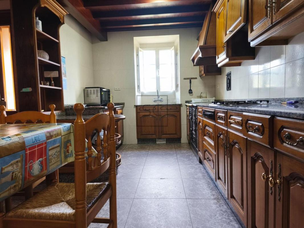 Properties for sale and rent in Spain photo 4