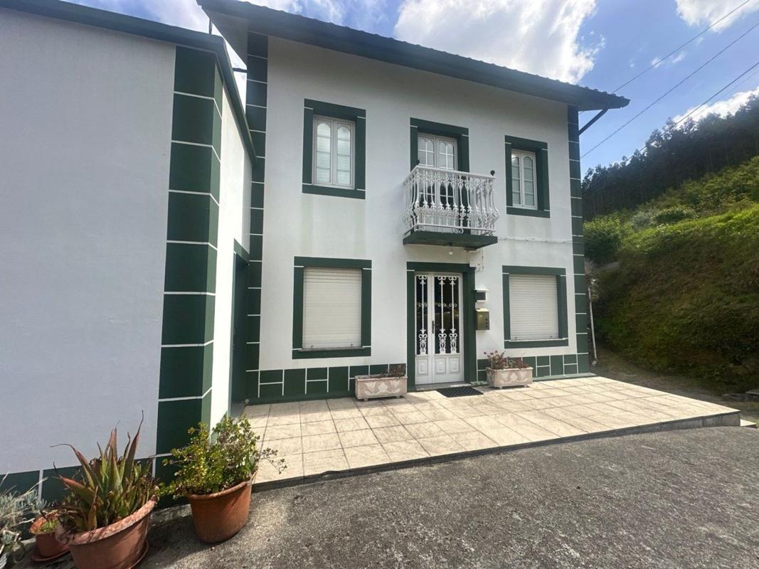 Properties for sale and rent in Spain photo 4