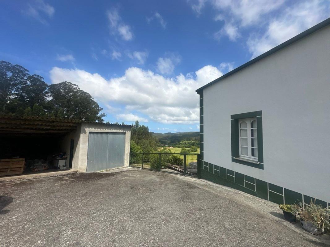 Properties for sale and rent in Spain photo 5