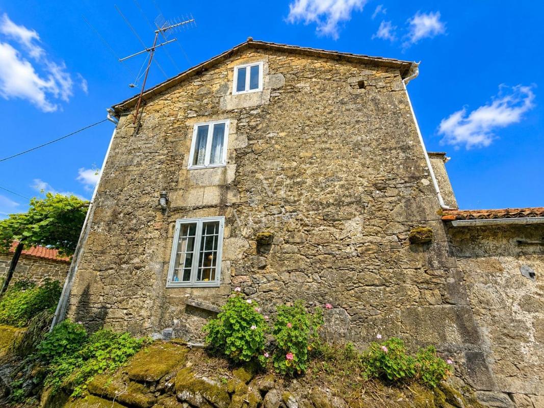 Properties for sale and rent in Spain photo 1