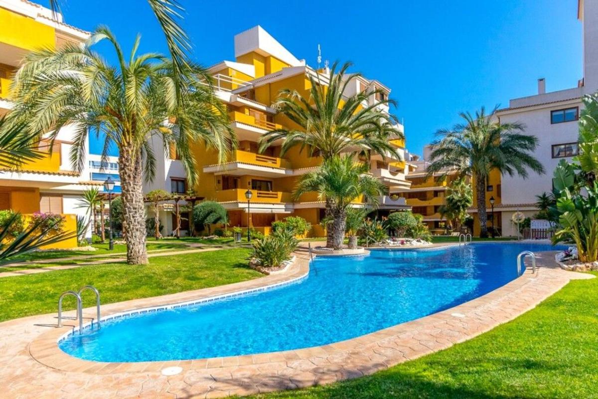 Продажа квартиры на Piso en Punta Prima, Torrevieja, Торревьеха
photo 1