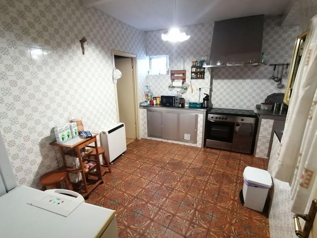 Properties for sale and rent in Spain photo 3