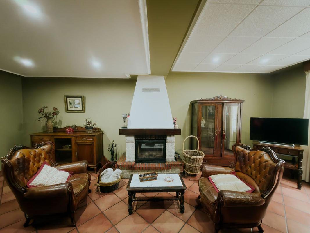 Properties for sale and rent in Spain photo 4