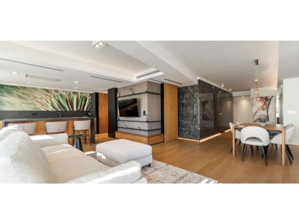 Sale of flat in Piso en Calle Maldonado, Centro - Muelle Pesquero, Torrevieja, Torrevieja
photo 1