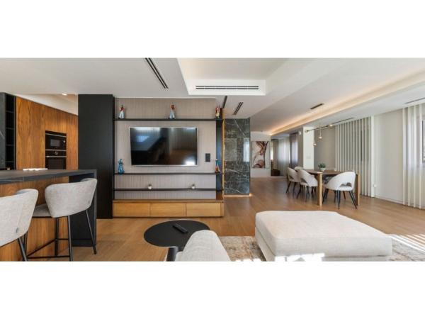 Sale of flat in Piso en Calle Maldonado, Centro - Muelle Pesquero, Torrevieja, Torrevieja
thumbnail 2