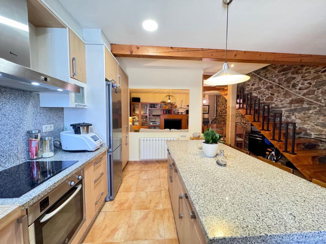 Недвижимость на продажу и в аренду в Испании photo 4