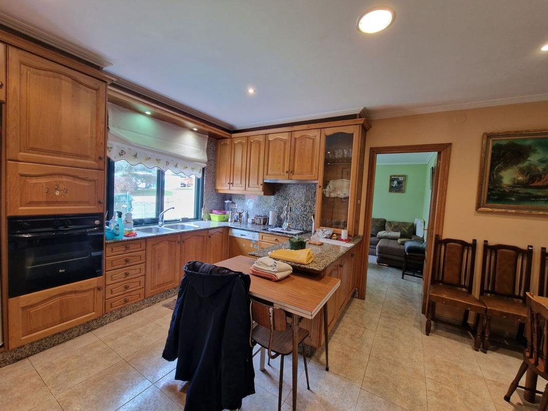 Properties for sale and rent in Spain photo 2