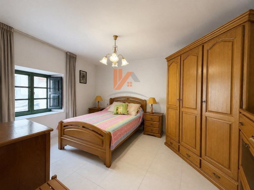 Properties for sale and rent in Spain photo 3