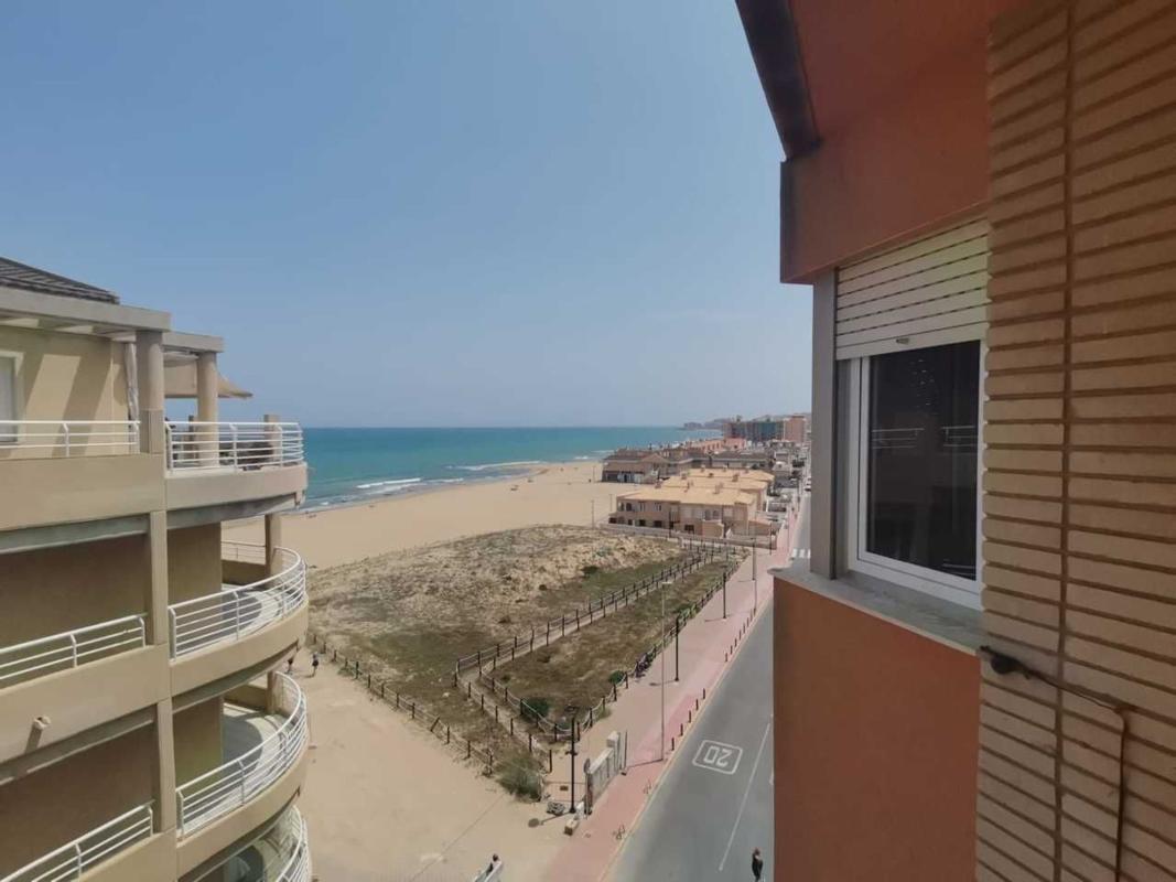 Venta de ático en  Ático en Gaspar Perrelló, Torrevieja, Torrevieja photo 3
