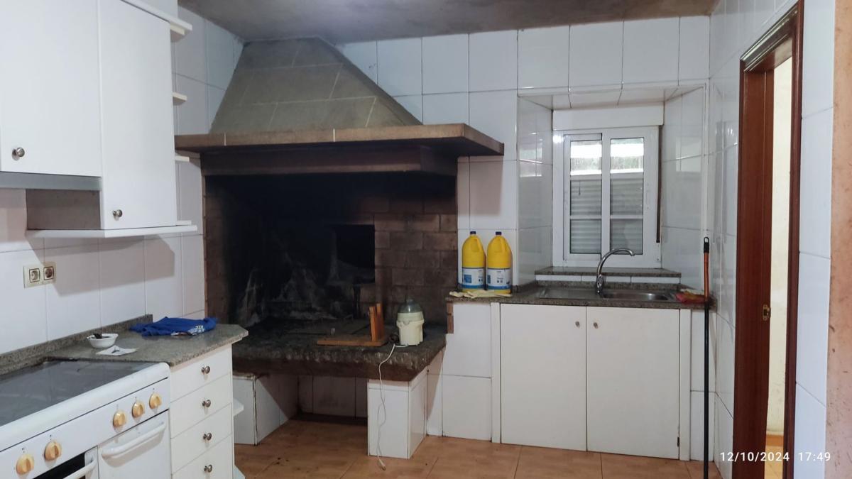 Properties for sale and rent in Spain photo 4
