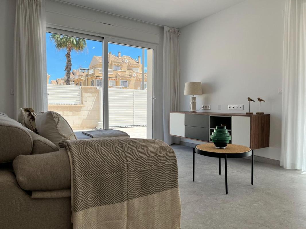 Venta de piso en Piso en Torreblanca, Torrevieja, Torrevieja
photo 3