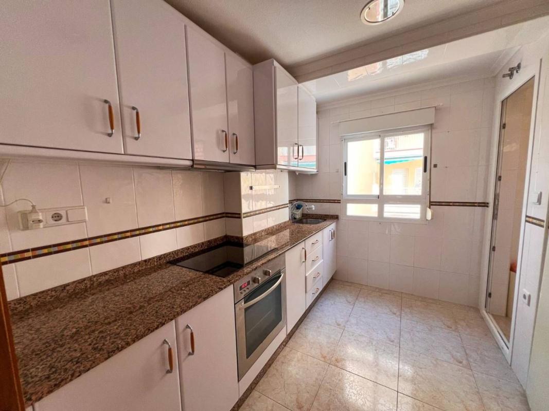Venta de piso en Piso en Avenida de los Marineros, Playa del Cura, Torrevieja, Torrevieja
photo 5