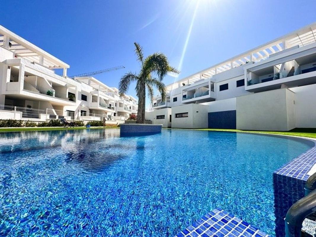Sprzedaż mieszkania w Piso en Los Balcones - Los Altos del Edén, Torrevieja, Torrevieja
photo 5