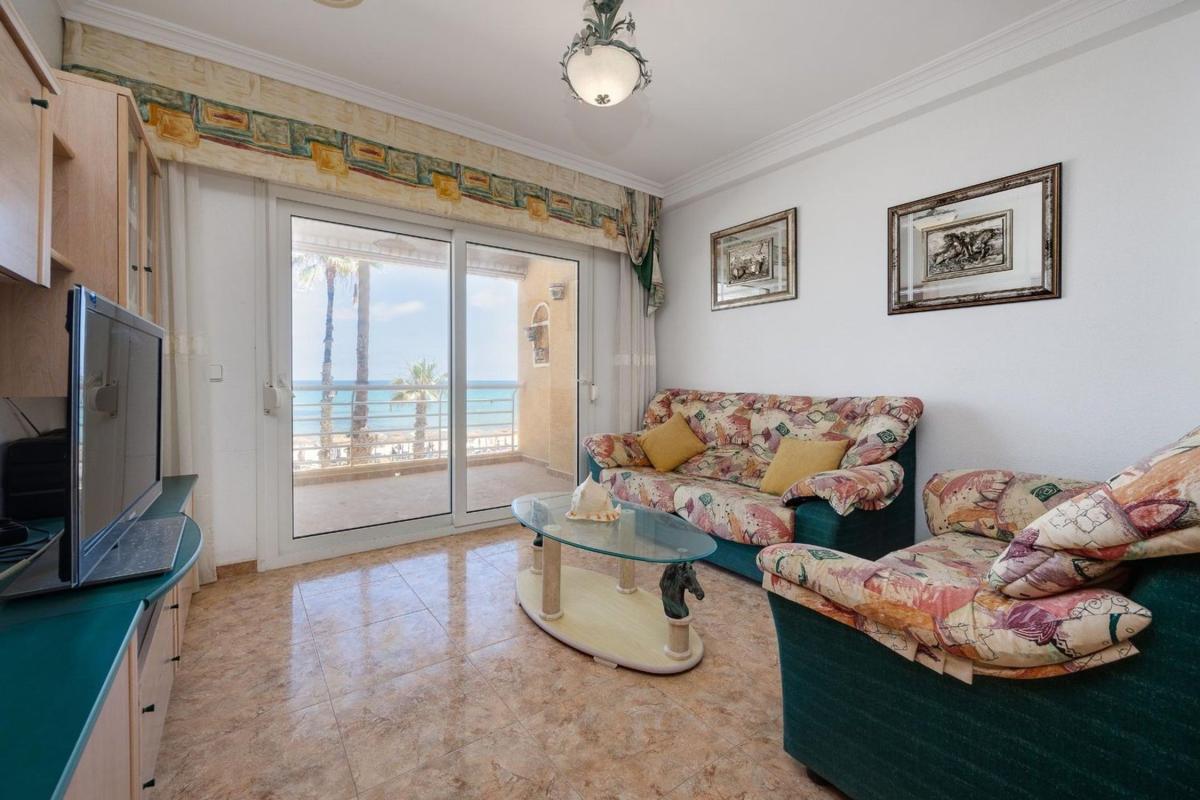 Продажа квартиры на Piso en Calle Mayor, Gaspar Perrelló, Torrevieja, Торревьеха
photo 1