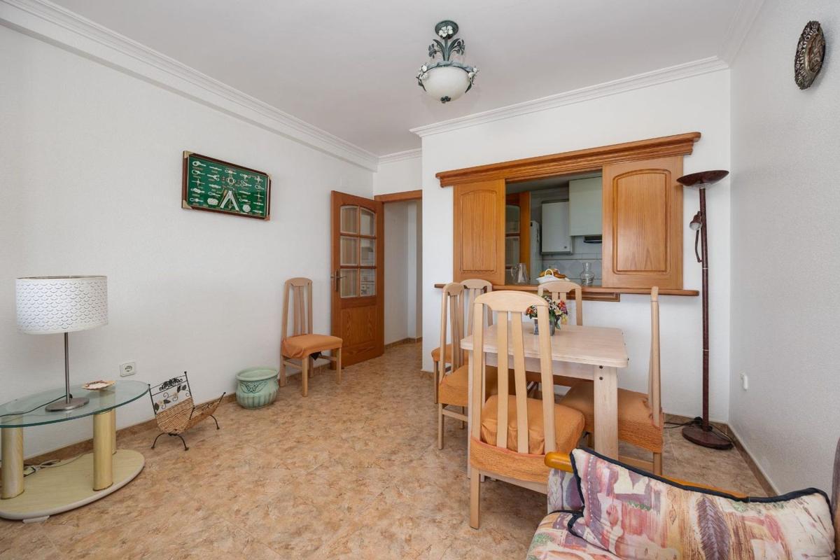 Продажа квартиры на Piso en Calle Mayor, Gaspar Perrelló, Torrevieja, Торревьеха
photo 4