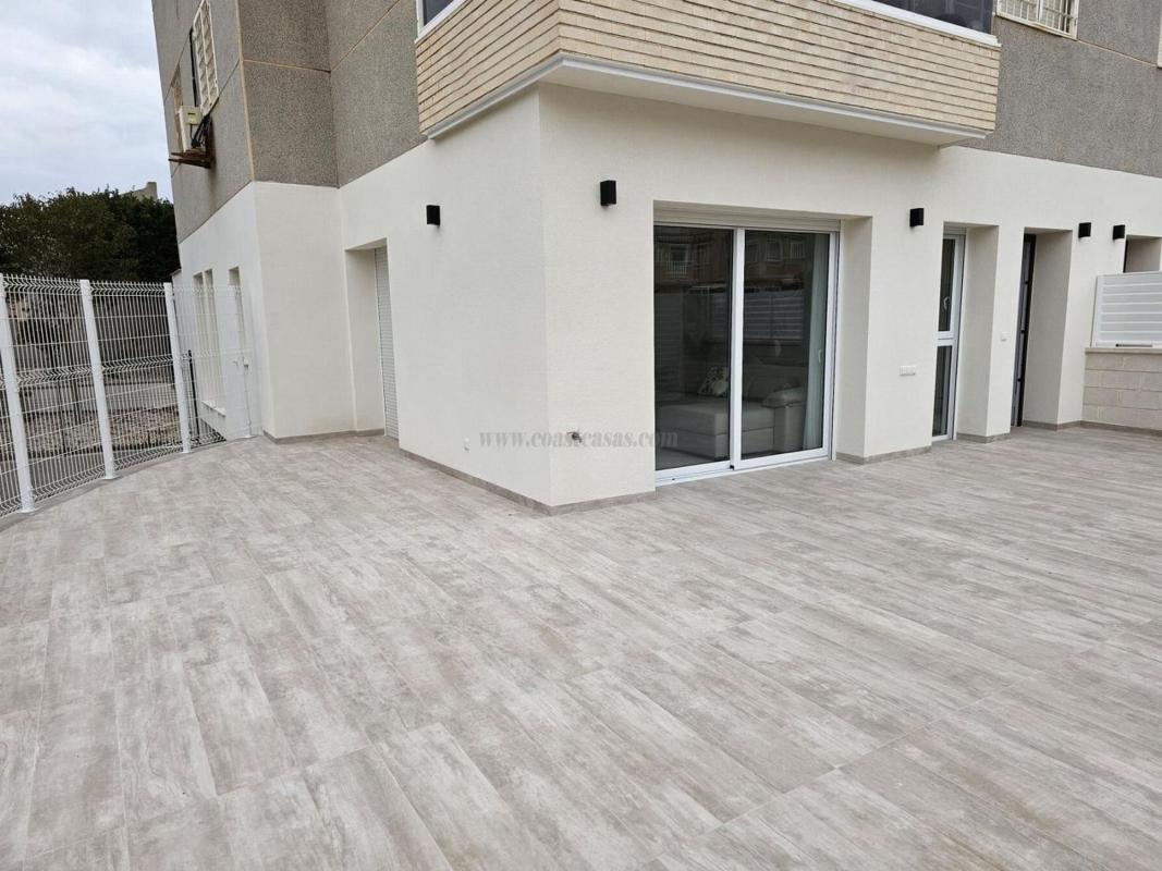 Sale of apartment in Piso en Calle Agamenon, Aguas Nuevas, Torrevieja, Torrevieja
 photo 3