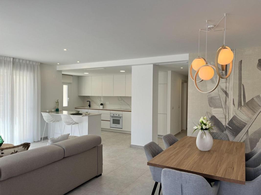Продажа квартиры на Piso en Calle Perseo, Aguas Nuevas, Torrevieja, Торревьеха
photo 1
