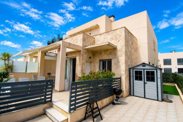 Chalet adosado en Parque Acuático - Sector 25, Torrevieja photo 1