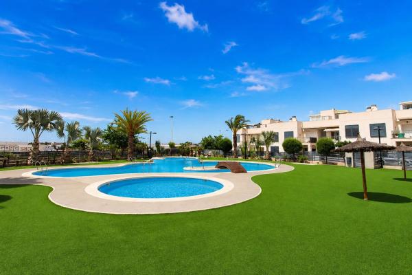 Chalet adosado en Parque Acuático - Sector 25, Torrevieja photo 2