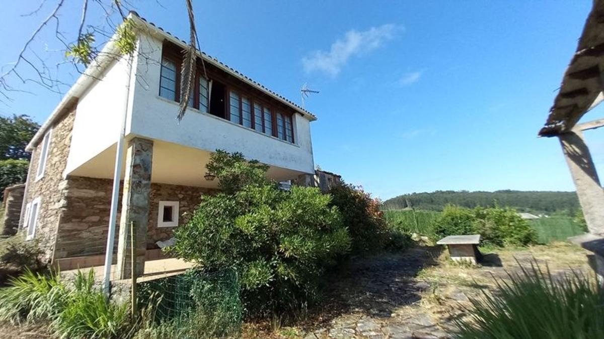 Properties for sale and rent in Spain photo 4