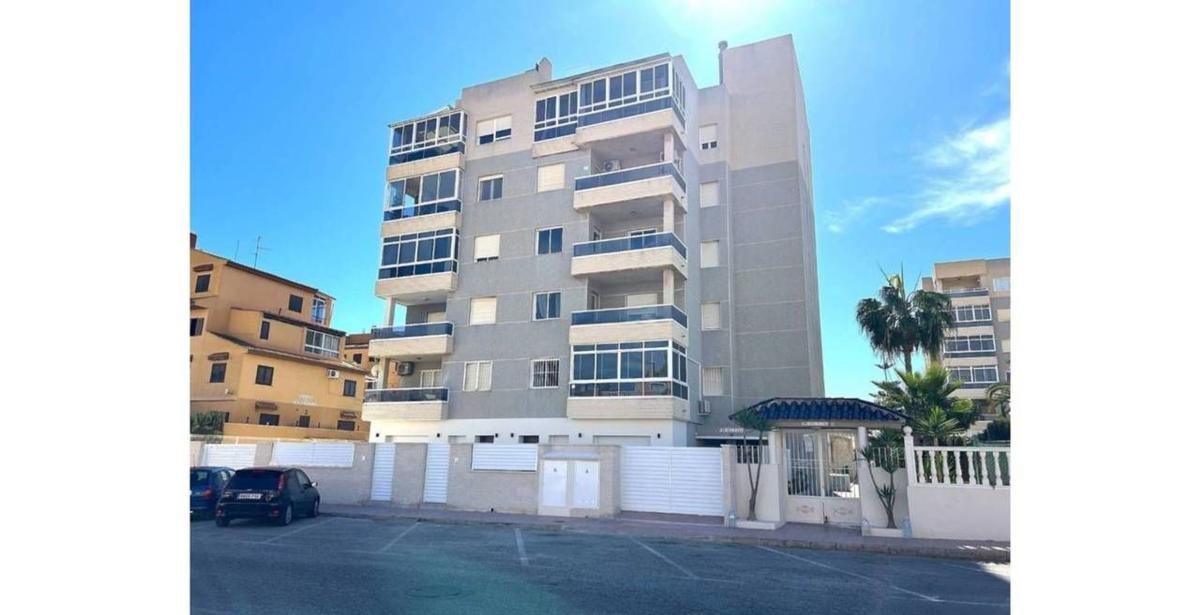 Venta de piso en Piso en El Molino, Torrevieja, Torrevieja
photo 1