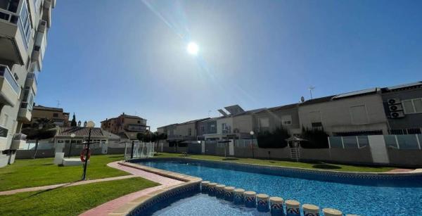 Sprzedaż mieszkania w Piso en El Molino, Torrevieja, Torrevieja
 photo 4