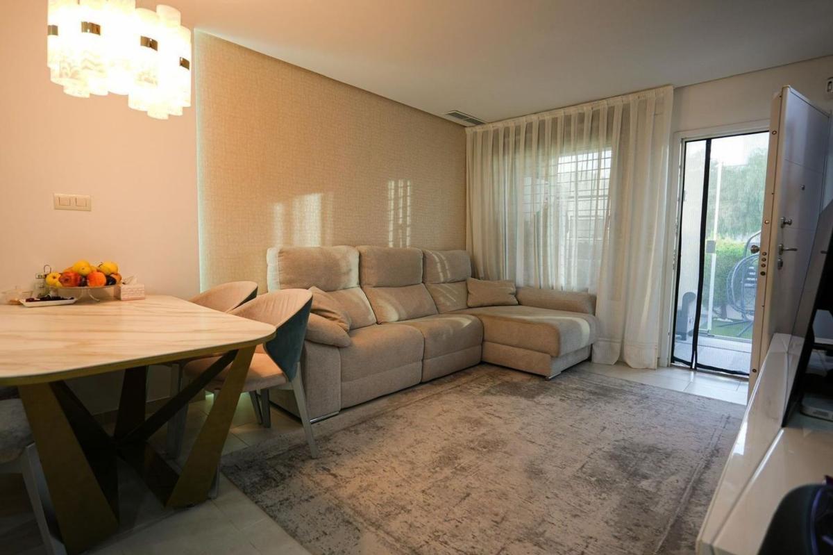 Venta de chalet independiente en Chalet pareado en Avenida Tenerife, Aguas Nuevas, Torrevieja, Torrevieja
 photo 4