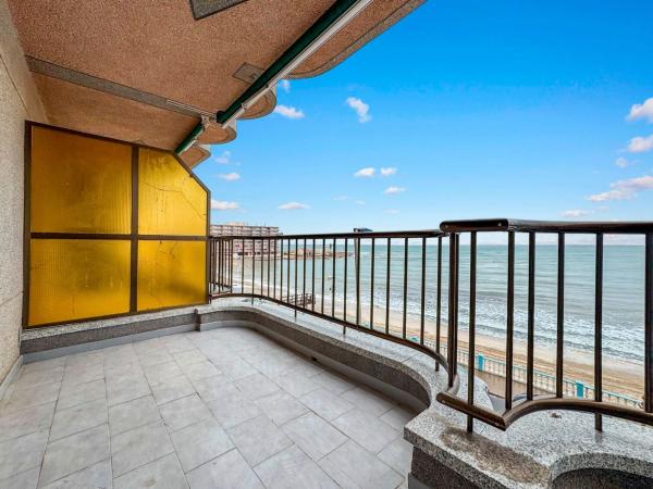 Venta de piso en Piso en Avenida Doctor Mariano Ruiz Canovas, Playa de los Locos, Torrevieja, Torrevieja
thumbnail 3